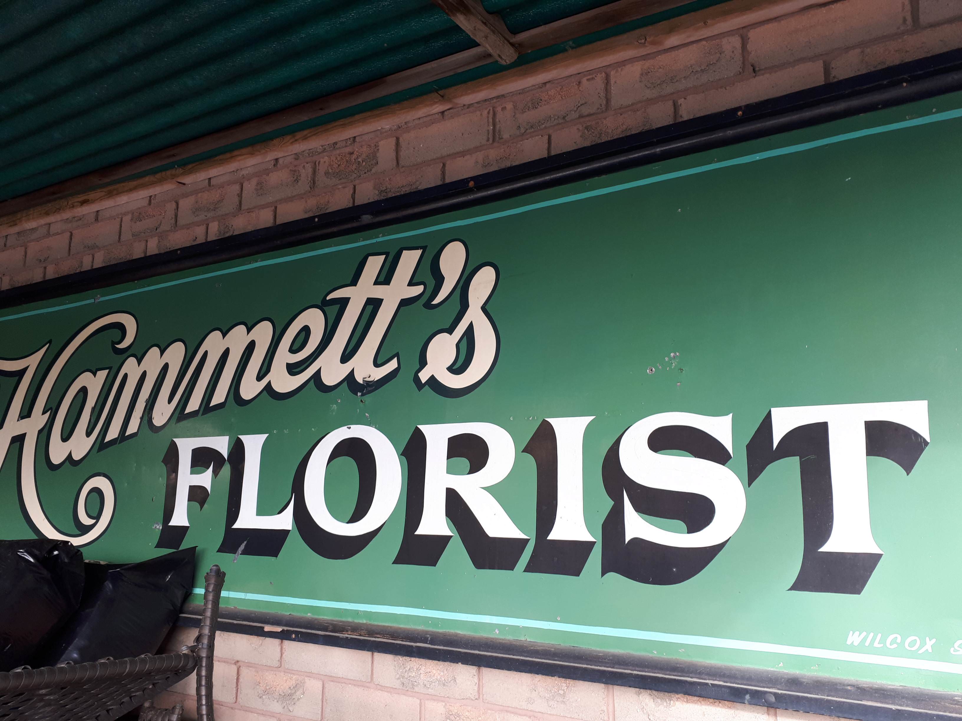 Hammetts Florists sign